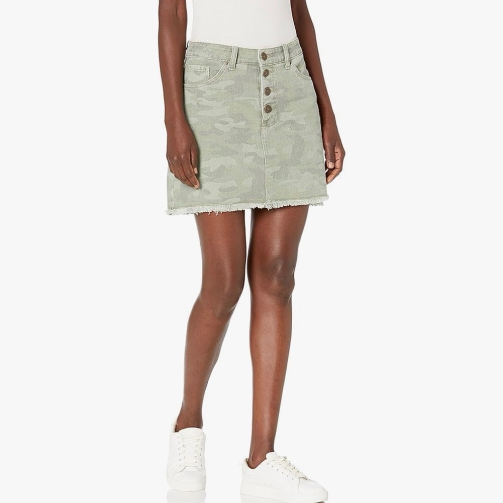 Mud Pie Camo Denim Mini Skirt Size Large Button Front Raw Hem Cotton